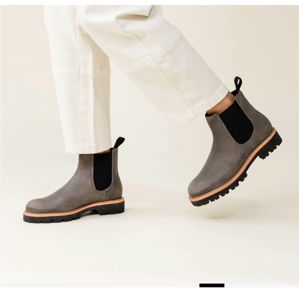 Nisolo Gray Ankle Boots with Black Accents